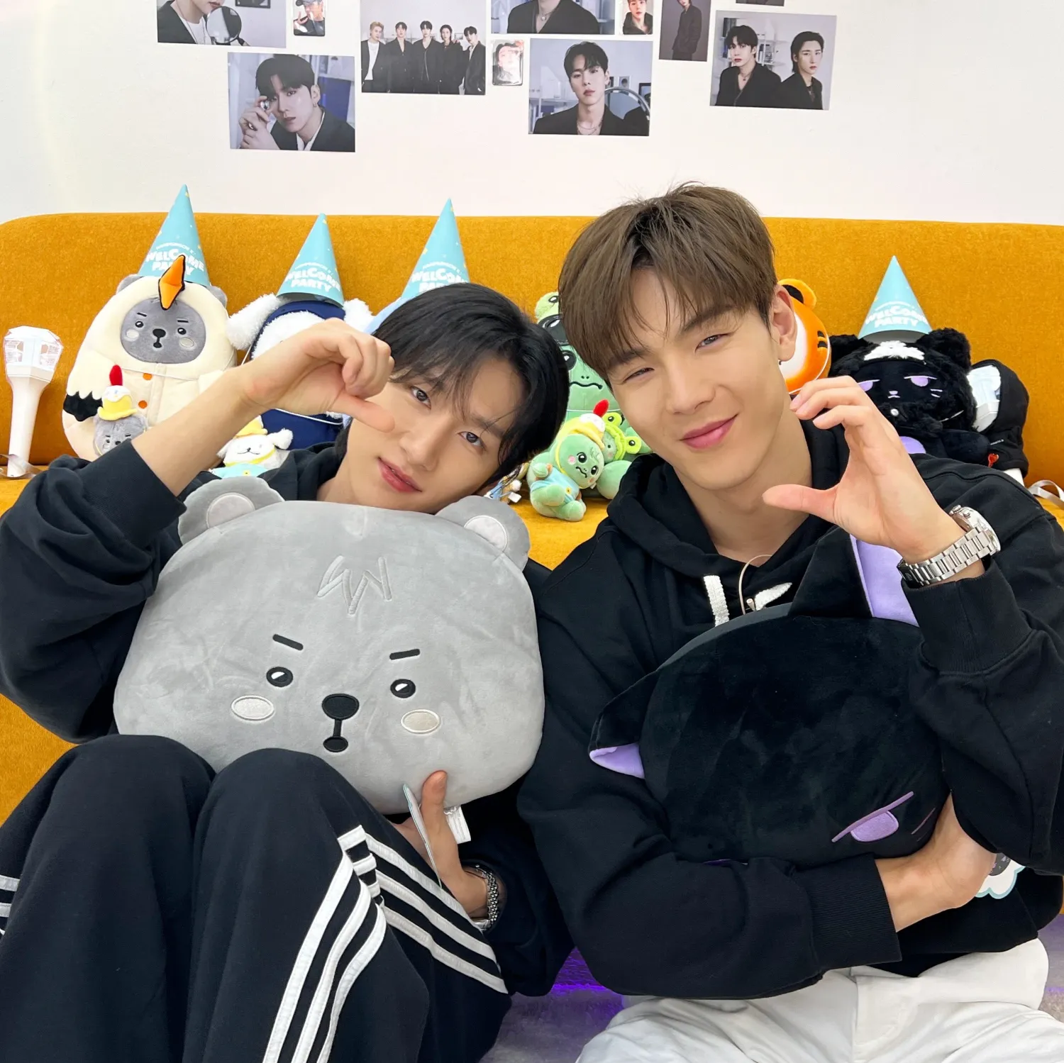 Momen yang diabadikan oleh penggemar MONSTA X