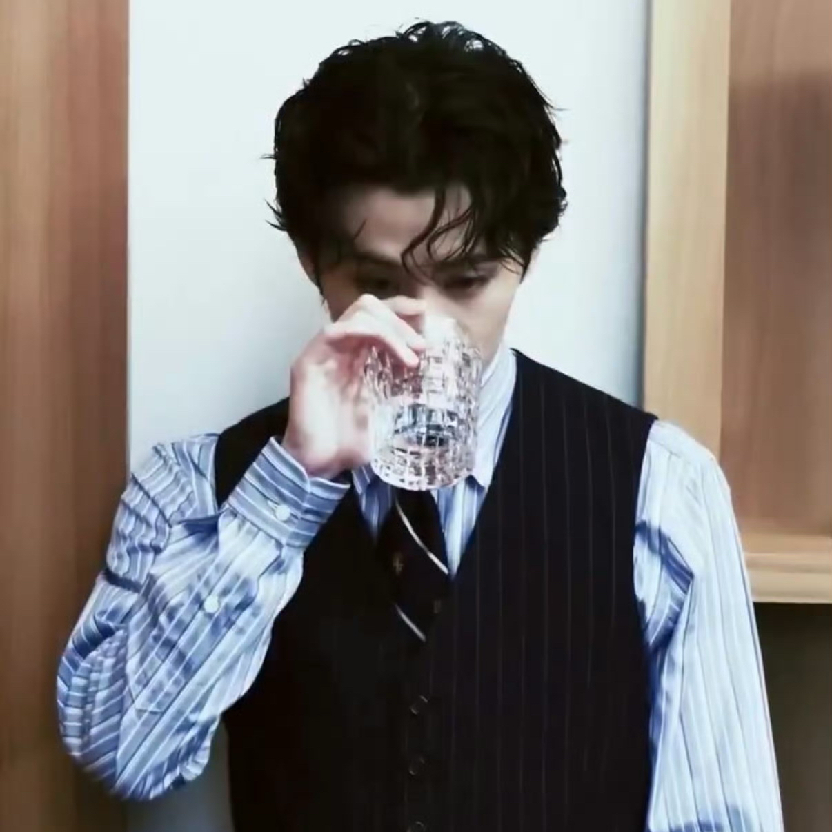 A moment captured by Mark (NCT 127, NCT DREAM)'s fan