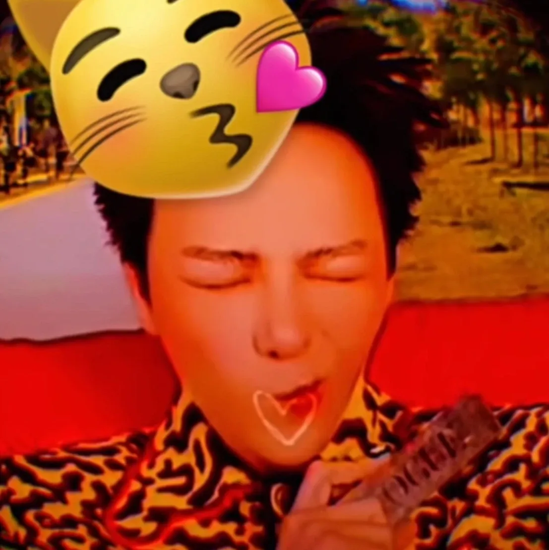 Behind-the-scenes cut of G-DRAGON (BIGBANG)