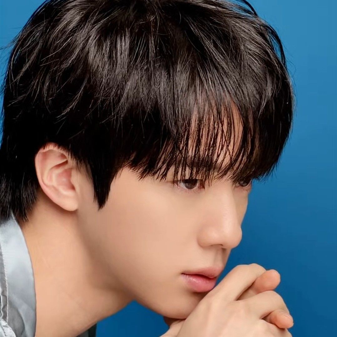 Foto terbaru Jin (BTS)
