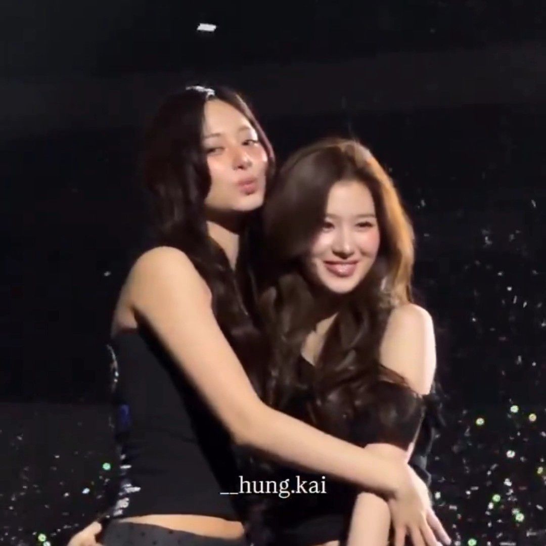 쯔위 (TWICE)의 최신 사진