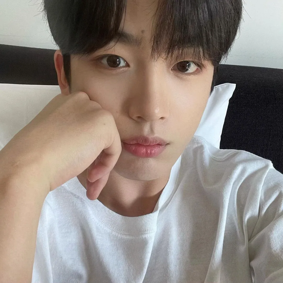 Behind-the-scenes cut of Kim Yohan (WEi)