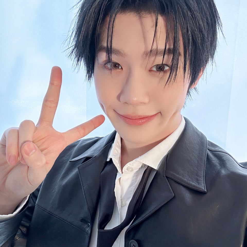 Recent activity shot of ZEROBASEONE