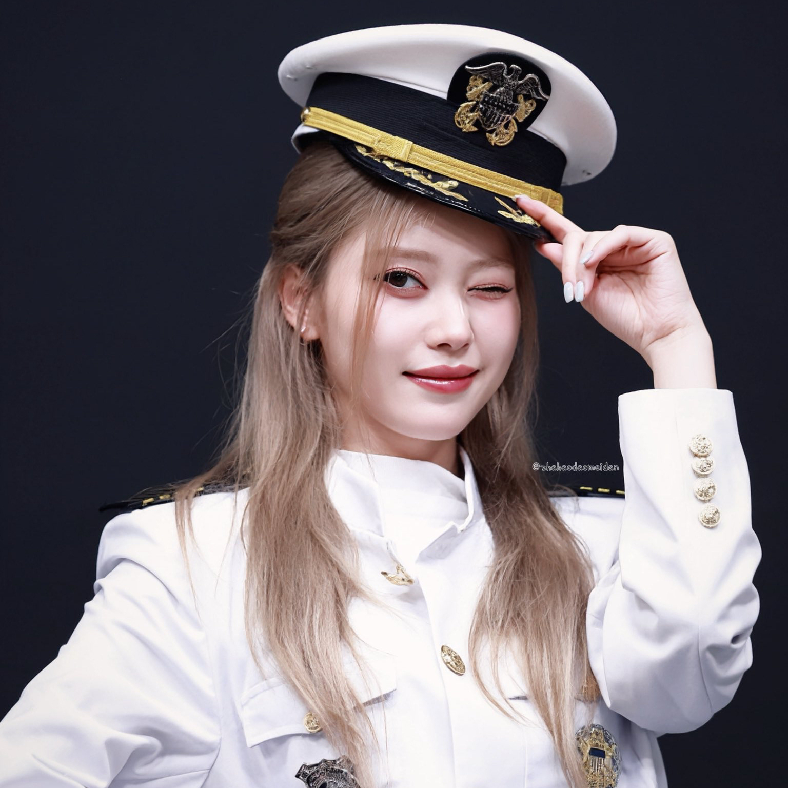 Behind-the-scenes cut of Xiao Ting (Kep1er)