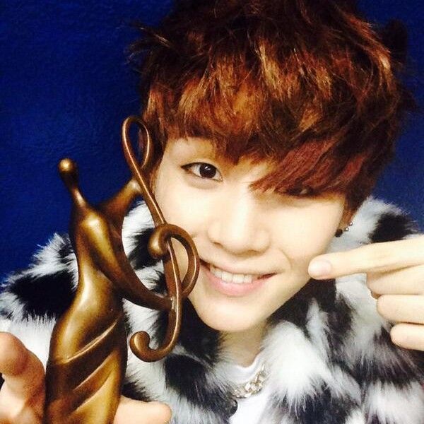 SUGA (BTS)の最新写真