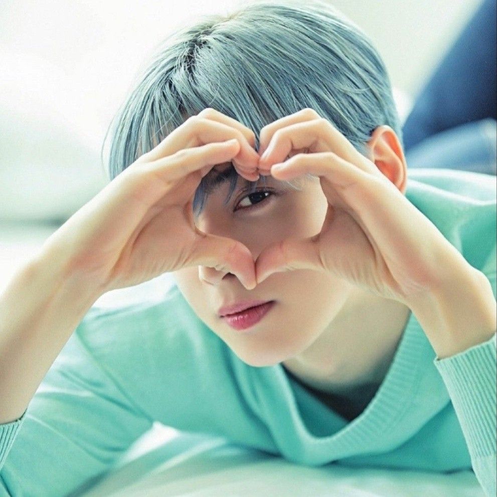 A moment captured by Eunwoo (ASTRO)'s fan