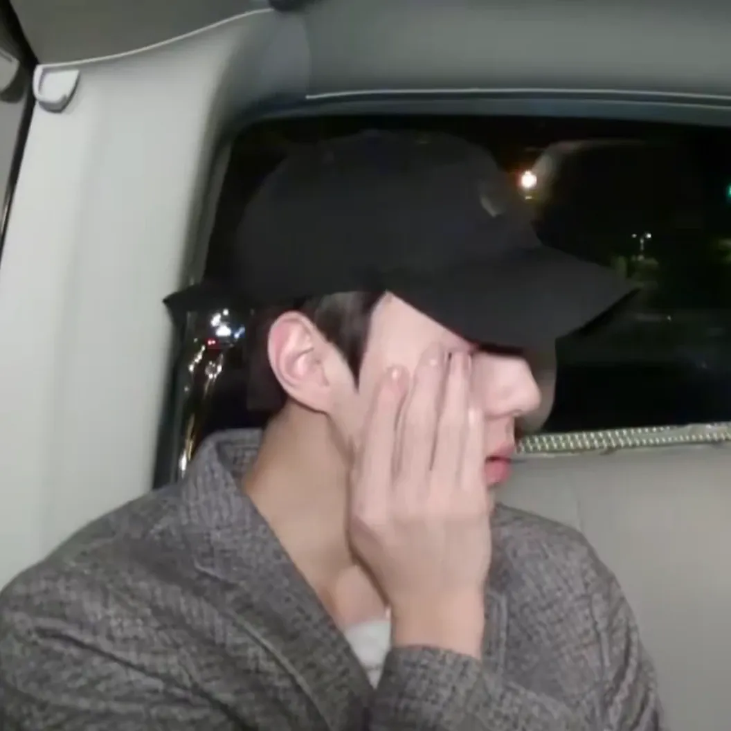 Foto terbaru Sehun (EXO)