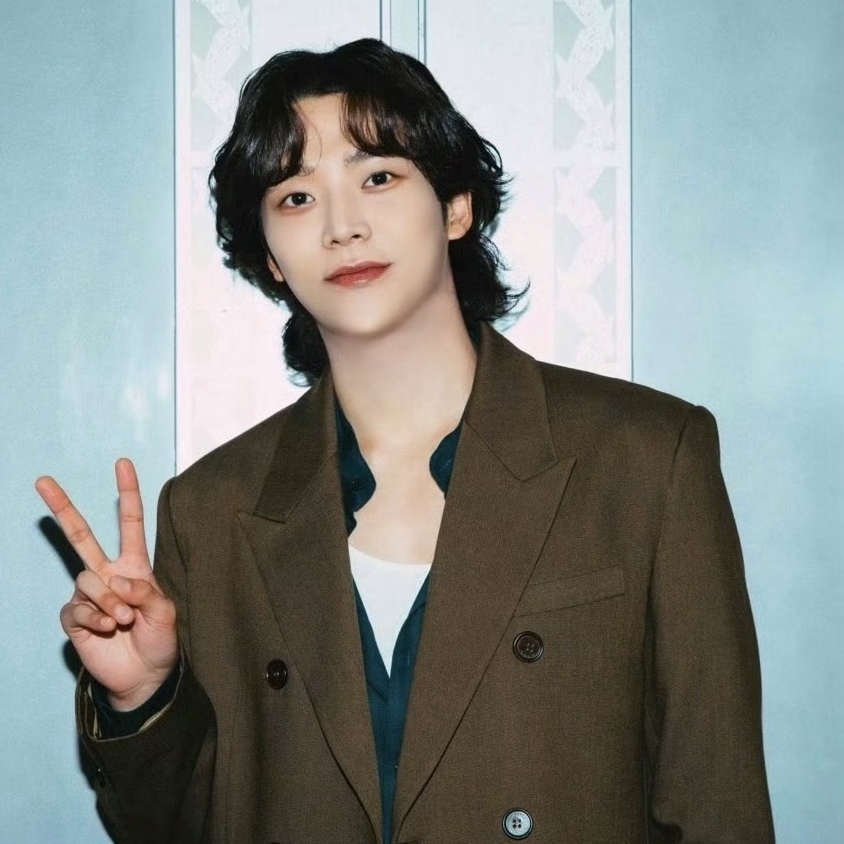 로운의 비하인드 컷