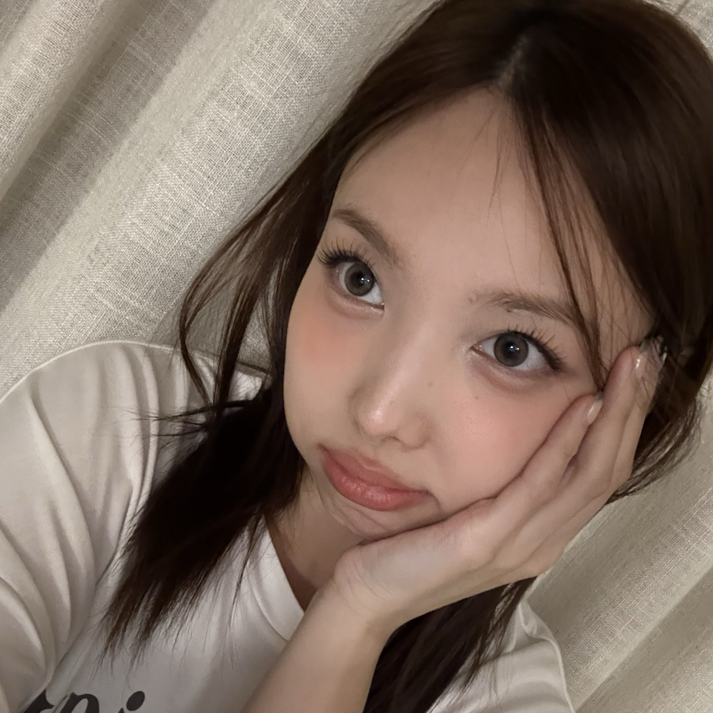 나연 (TWICE)의 비하인드 컷