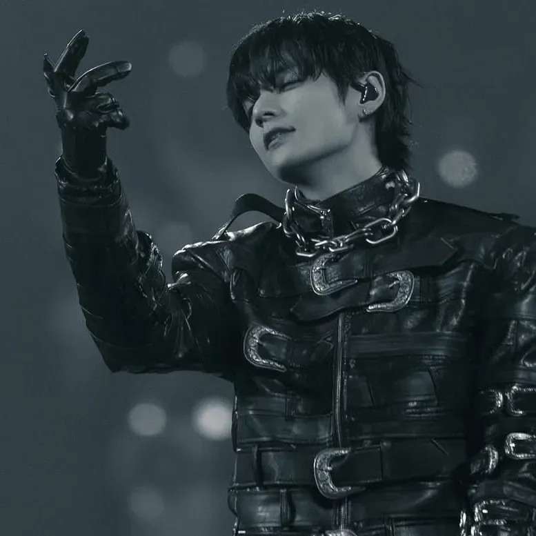 Momen yang diabadikan oleh penggemar V (BTS)