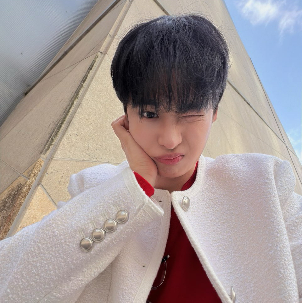 Latest photo of Choi Byungchan