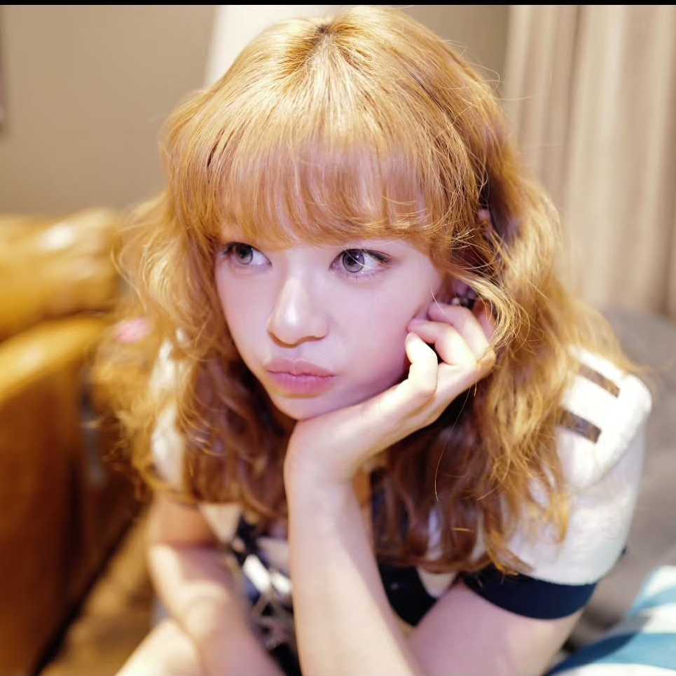 A moment captured by Jeongyeon (TWICE)'s fan