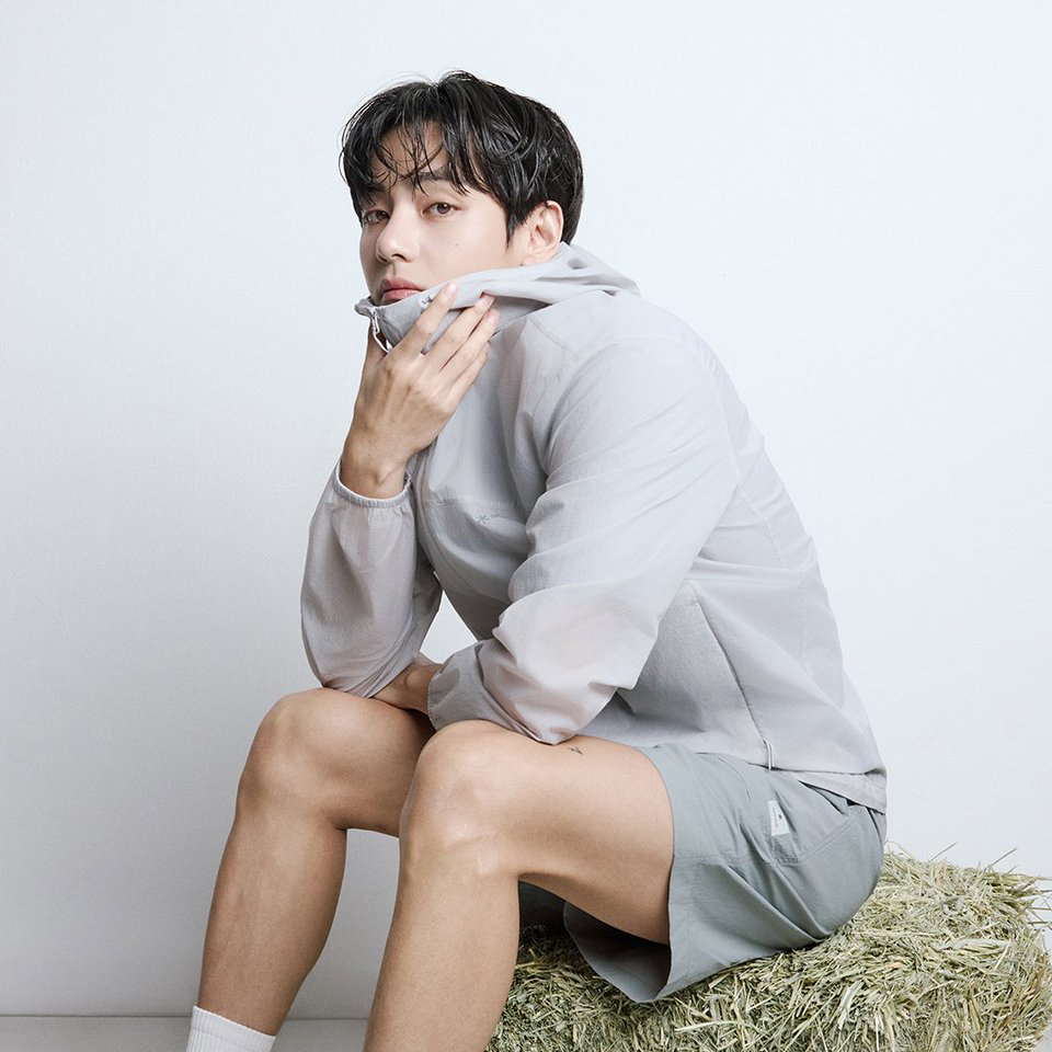 뷔 (방탄소년단)의 비하인드 컷