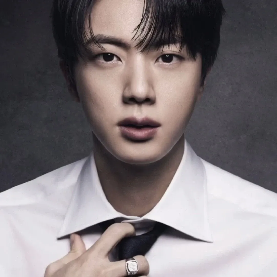 Momen yang diabadikan oleh penggemar Jin (BTS)