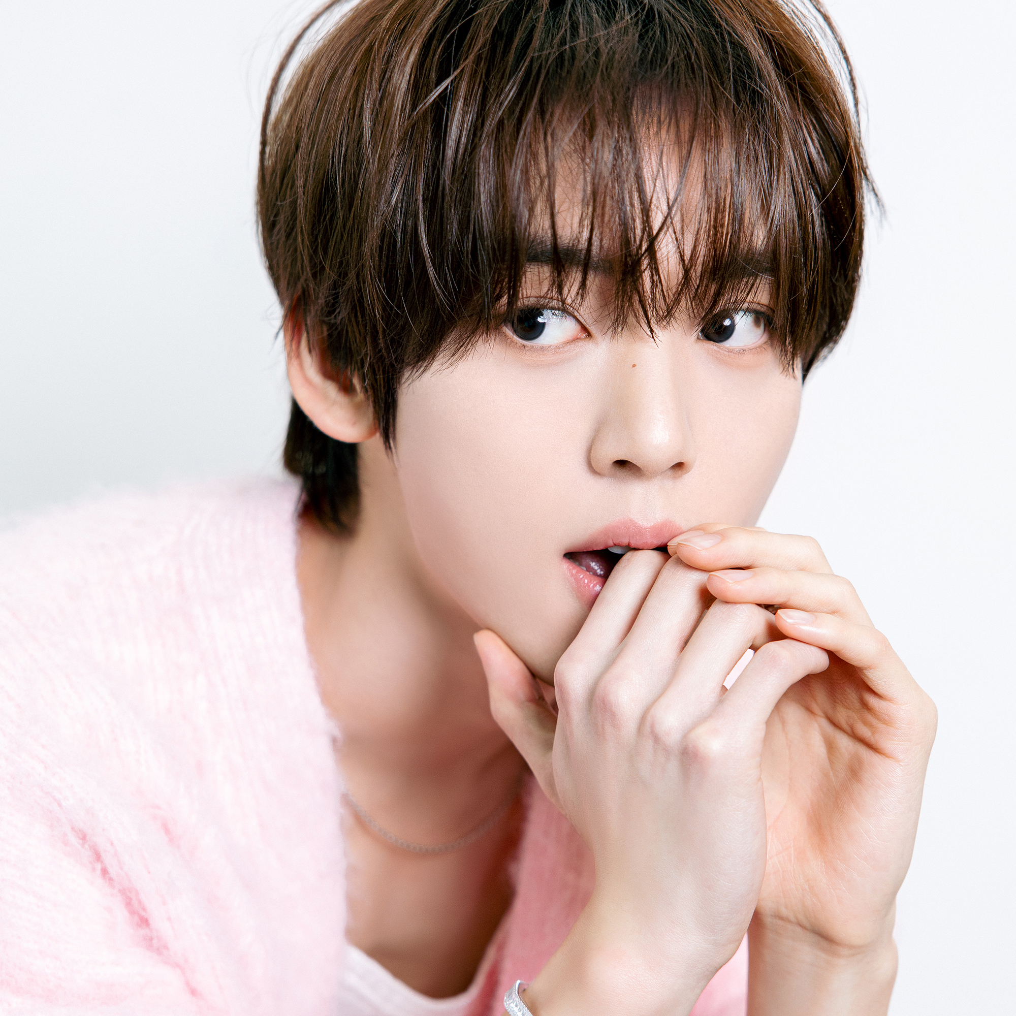 A moment captured by Han Yujin's fan