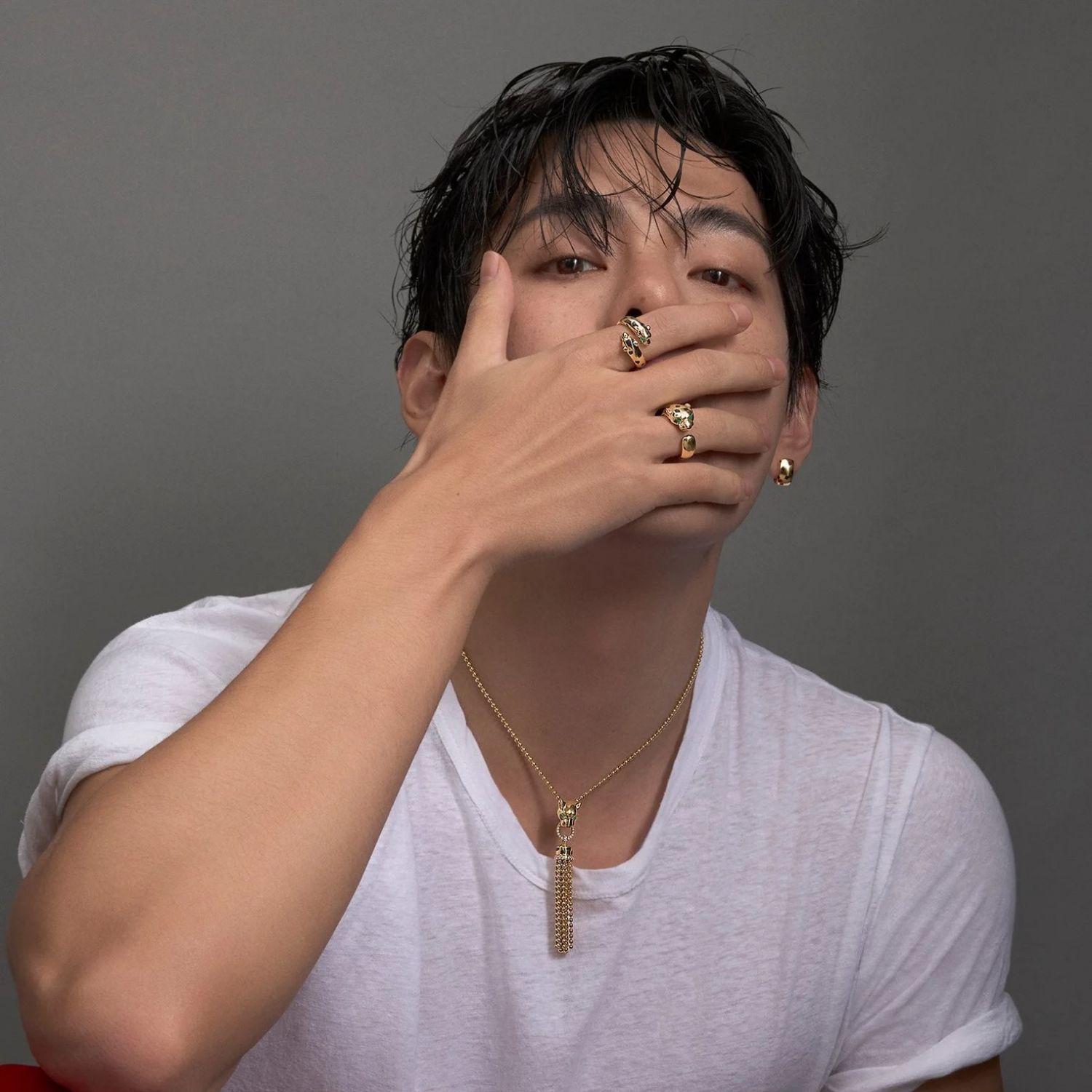 뷔 (방탄소년단)의 비하인드 컷