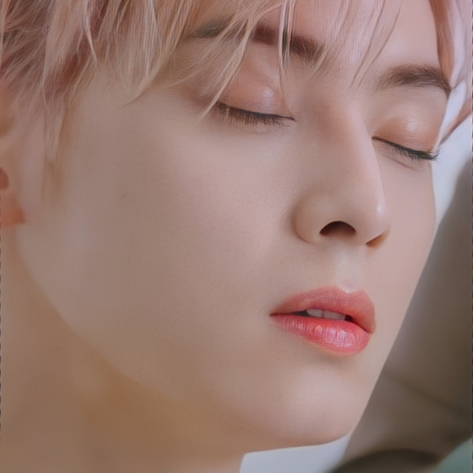 Behind-the-scenes cut of Eunwoo (ASTRO)