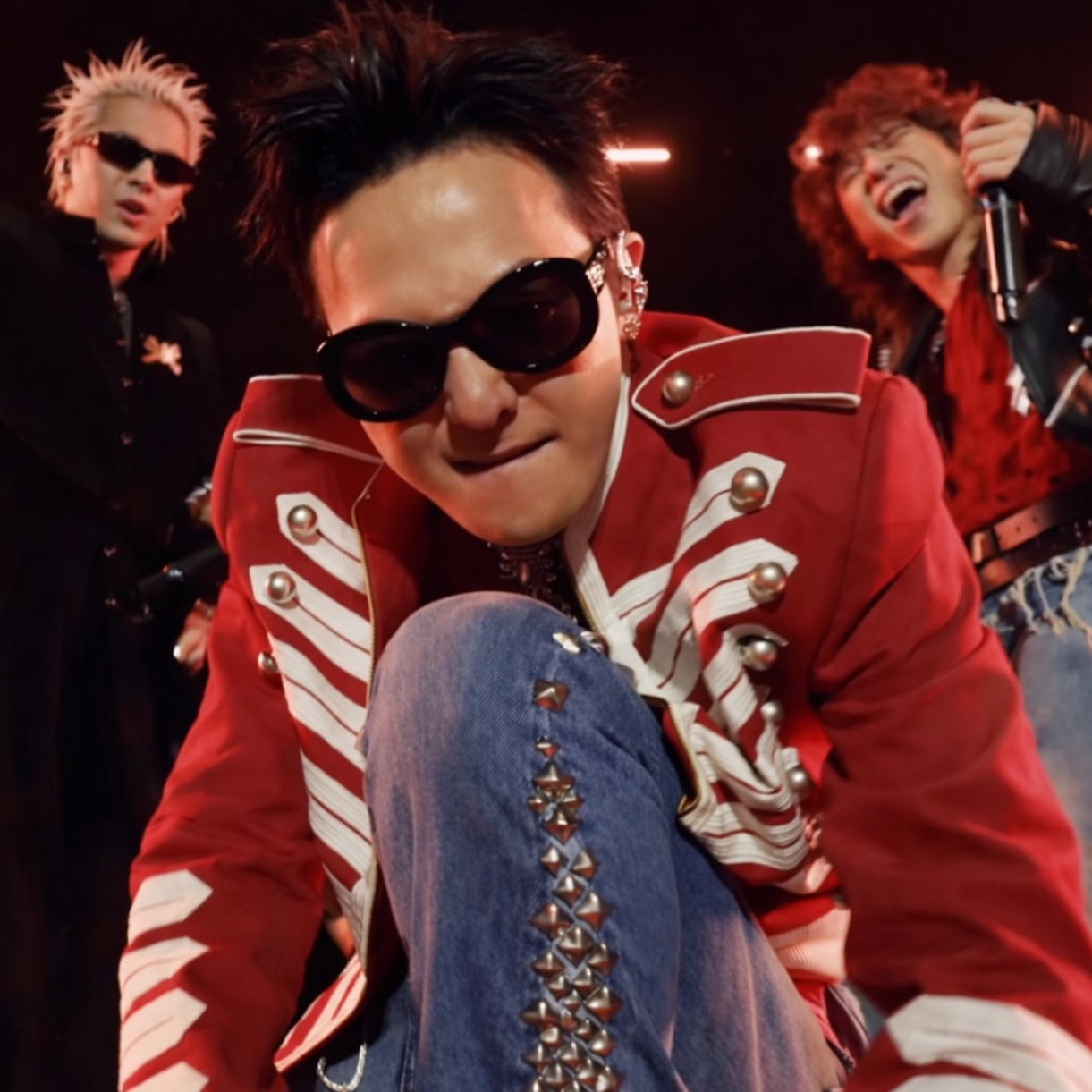 Behind-the-scenes cut of G-DRAGON (BIGBANG)