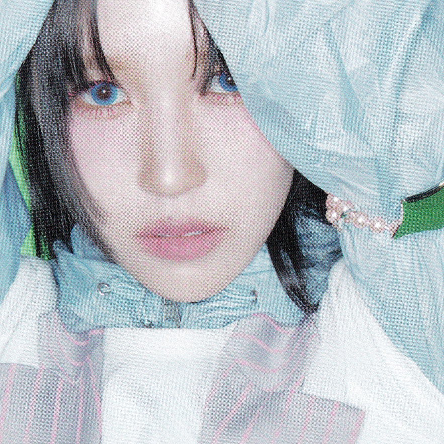 Foto aktivitas terbaru Mina (TWICE)