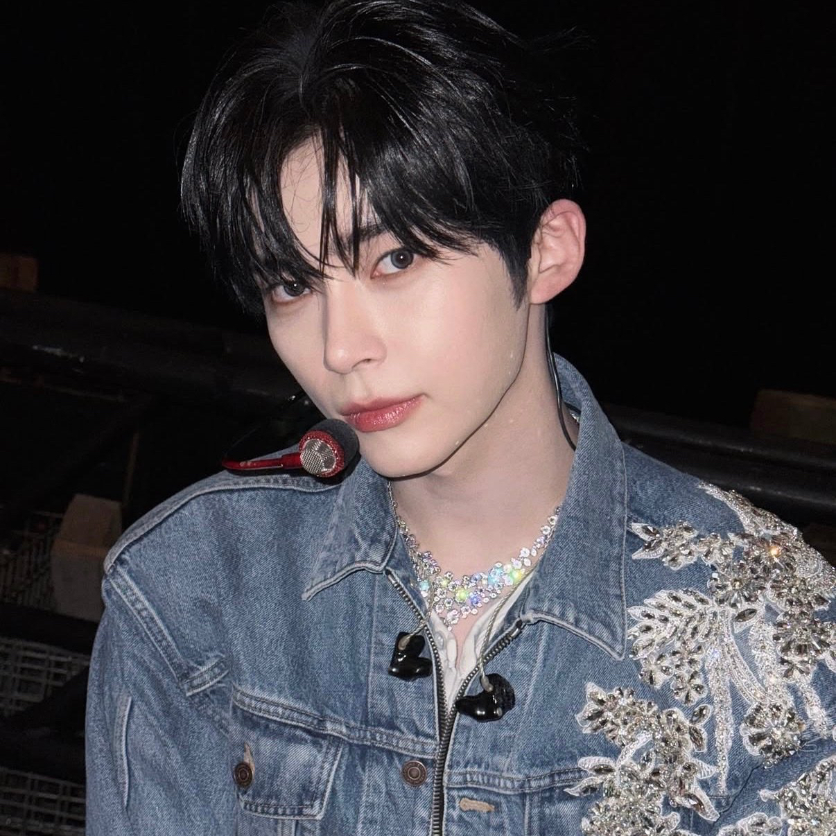 A moment captured by Sung Hanbin (ZEROBASEONE)'s fan