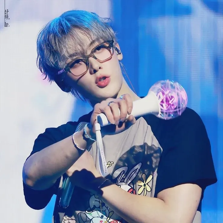 A moment captured by Jinjin (ASTRO)'s fan