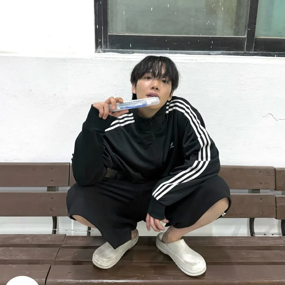 Momen yang diabadikan oleh penggemar Lim Youngmin