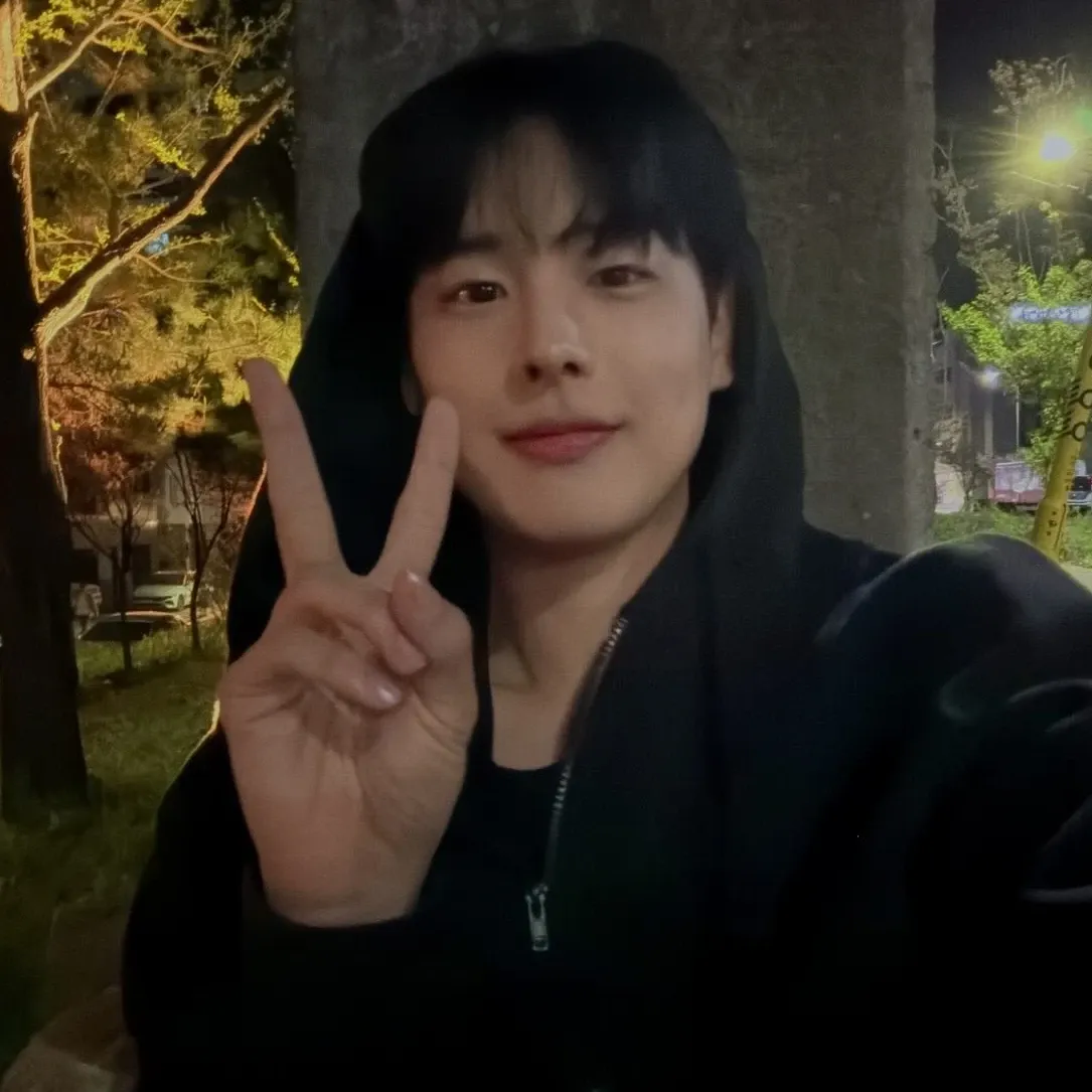 Recent activity shot of Choi Byungchan