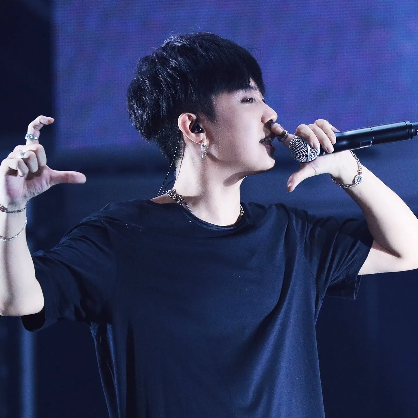 Latest photo of Eun Jiwon (SECHSKIES)