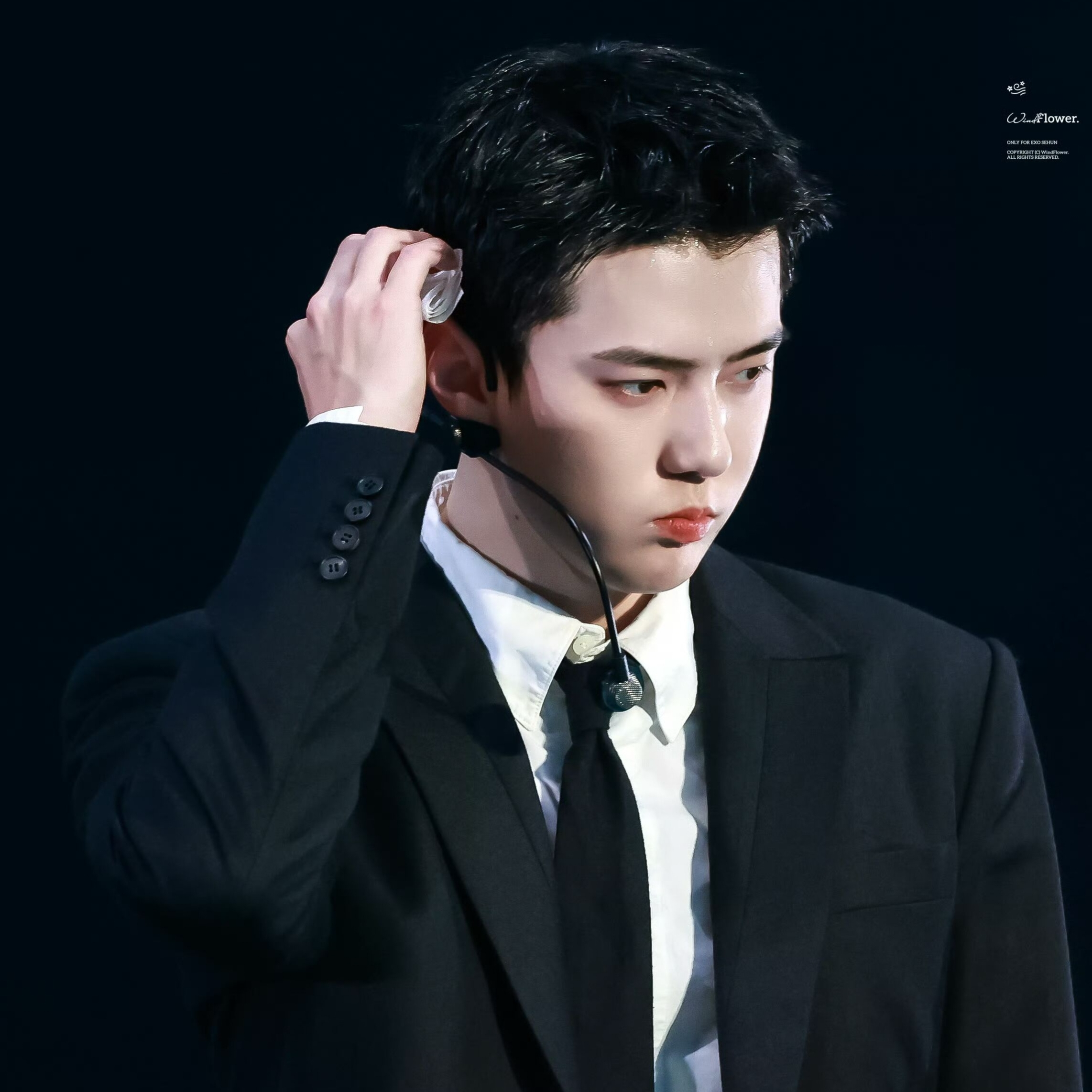 A moment captured by Sehun (EXO)'s fan