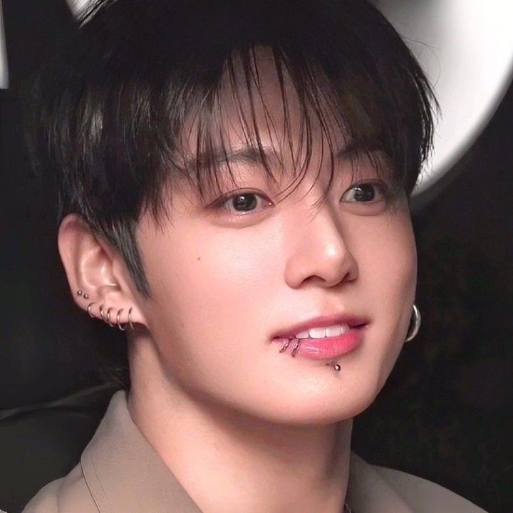 Momen yang diabadikan oleh penggemar Jungkook (BTS)