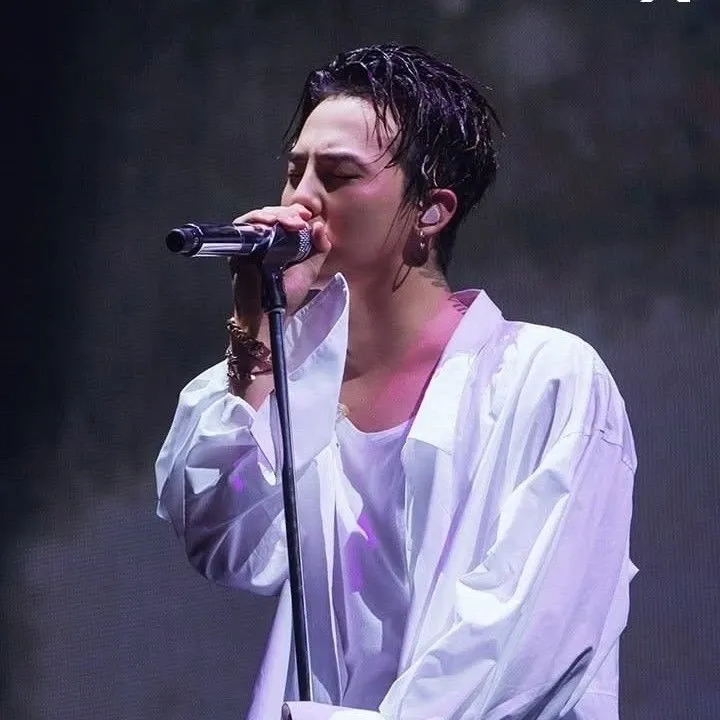 Behind-the-scenes cut of G-DRAGON (BIGBANG)