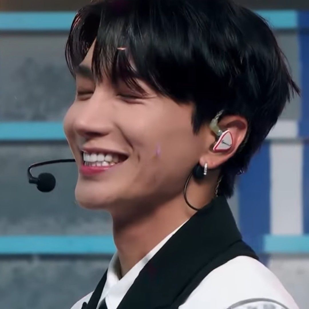 A moment captured by Leeteuk (Super Junior)'s fan