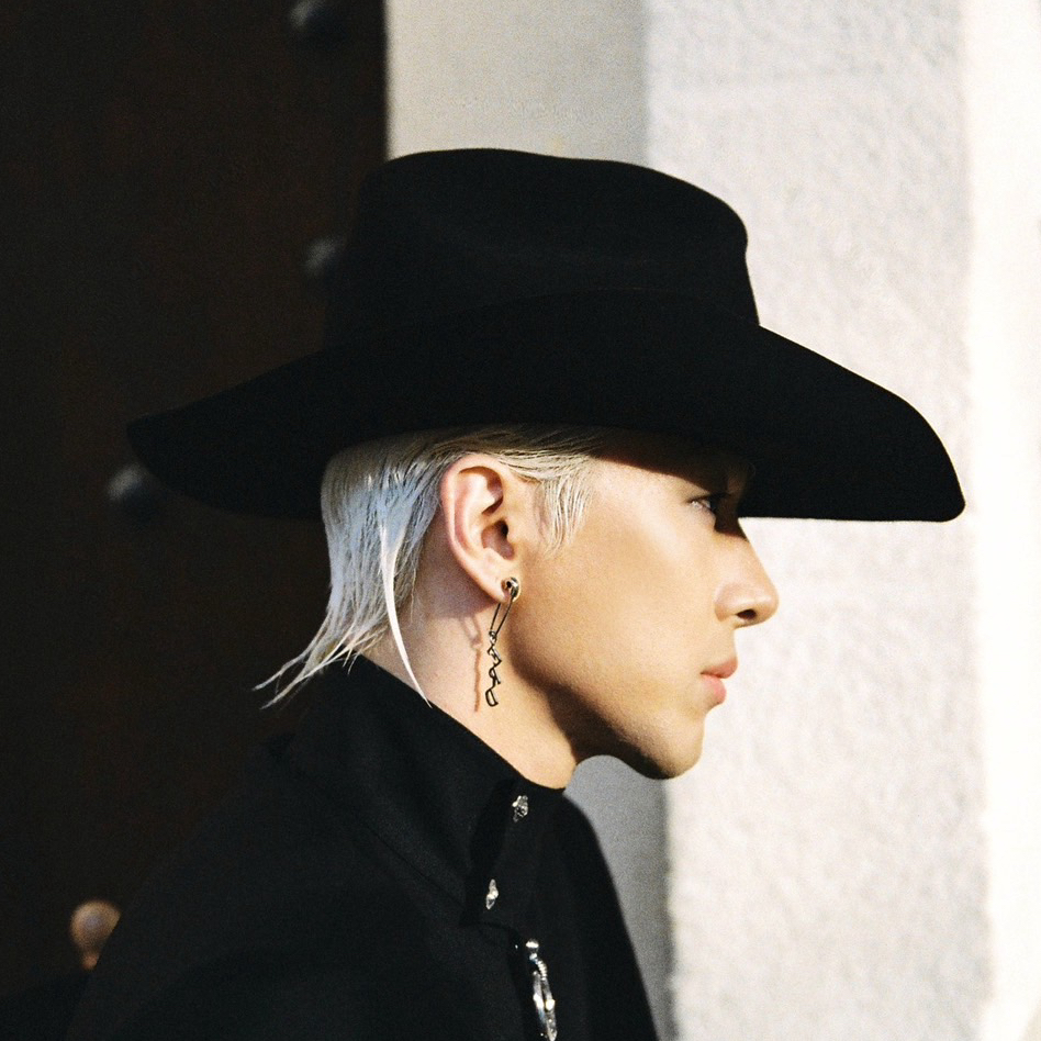 Behind-the-scenes cut of Taeyang (BIGBANG)