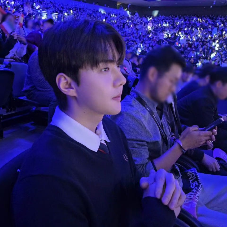 세훈 (EXO)의 최신 사진