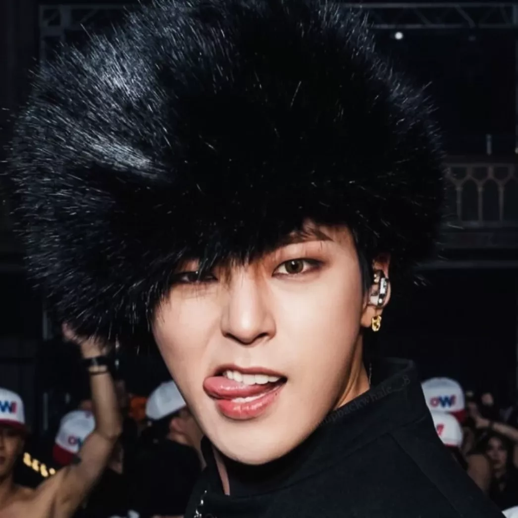 Latest photo of G-DRAGON (BIGBANG)