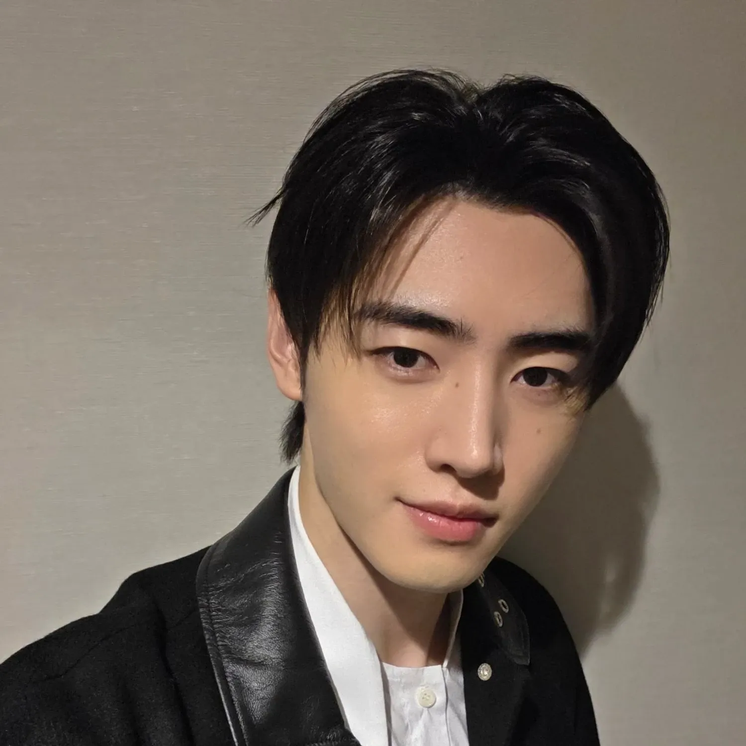 Recent activity shot of Sunghoon (ENHYPEN)