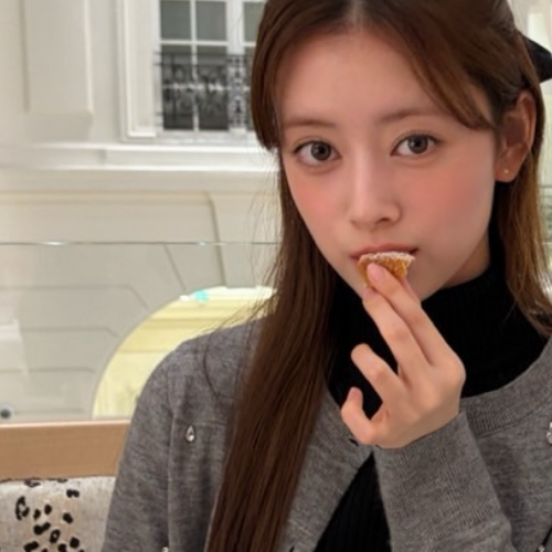 Rima (NiziU)的最新照片