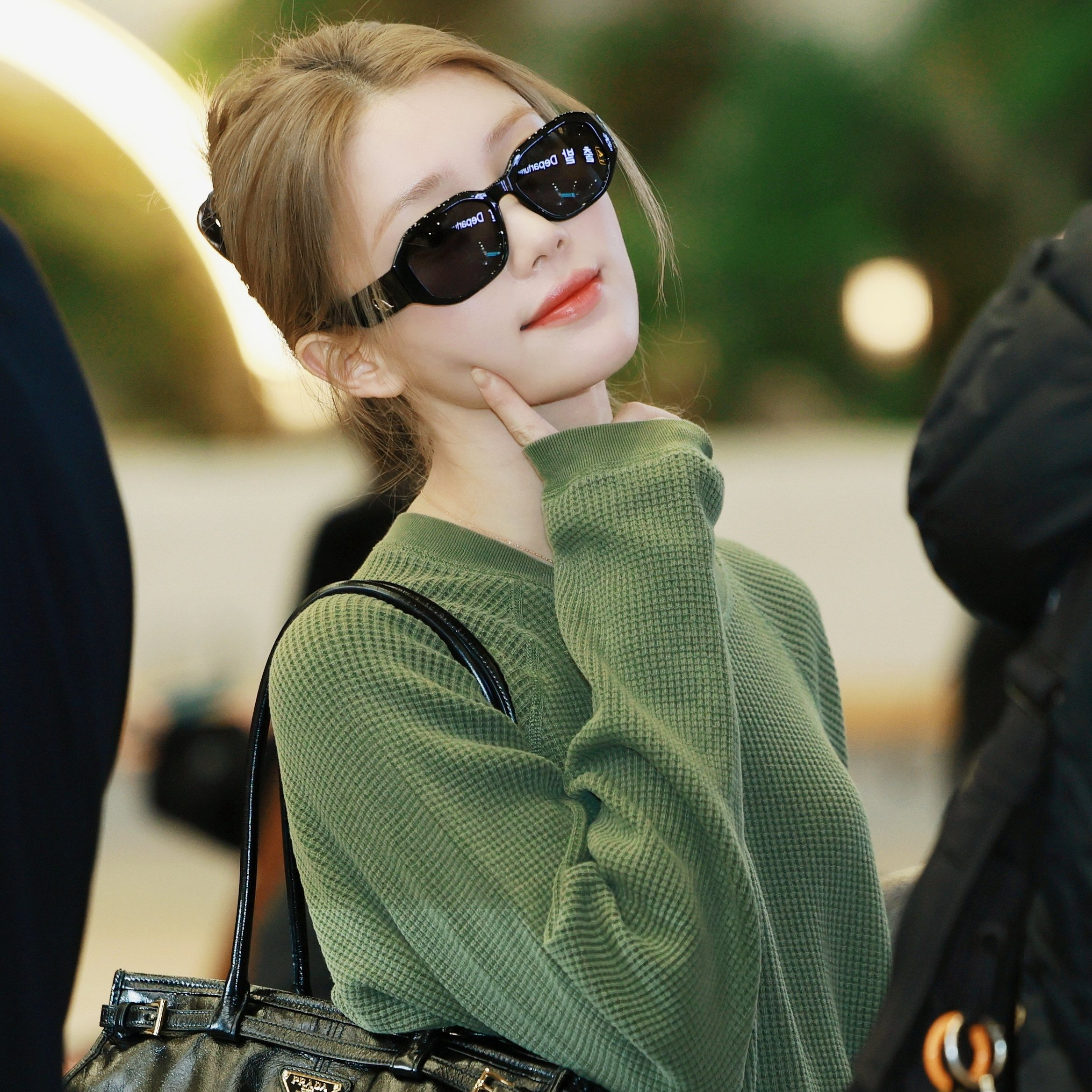 Behind-the-scenes cut of Xiao Ting (Kep1er)