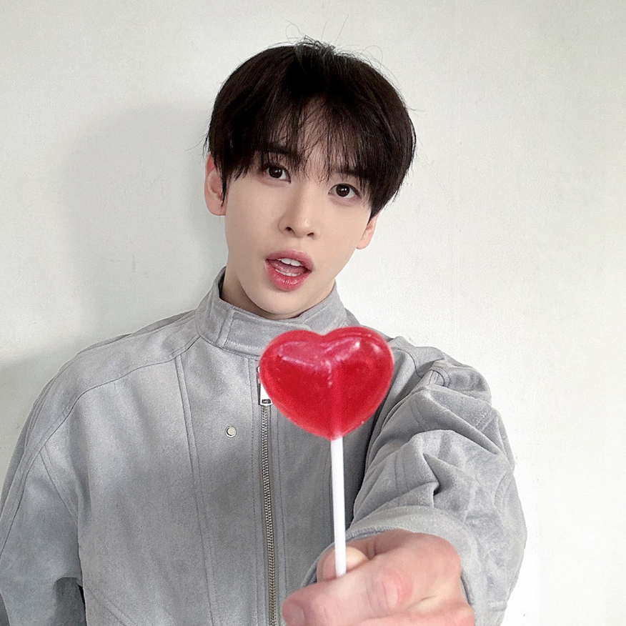 Latest photo of Allen (CRAVITY)