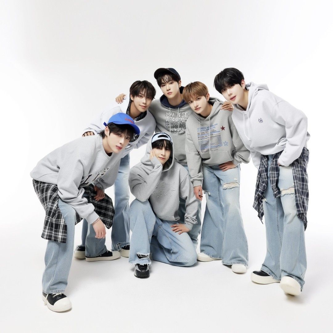 A moment captured by BAE173's fan