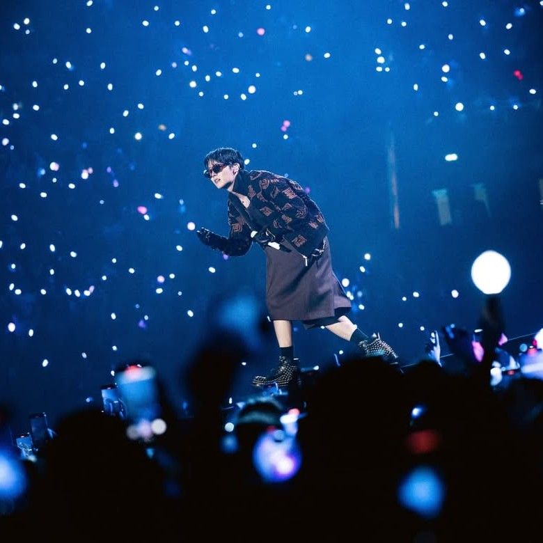 Momen yang diabadikan oleh penggemar j-hope (BTS)