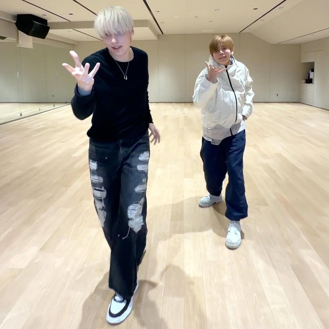 Foto terbaru TOMORROW X TOGETHER