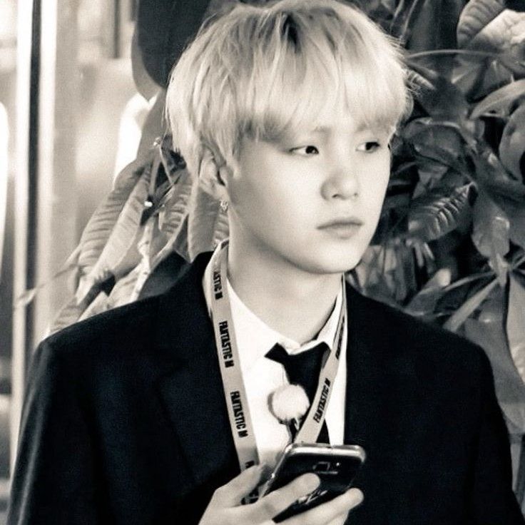 Behind-the-scenes cut of SUGA (BTS)