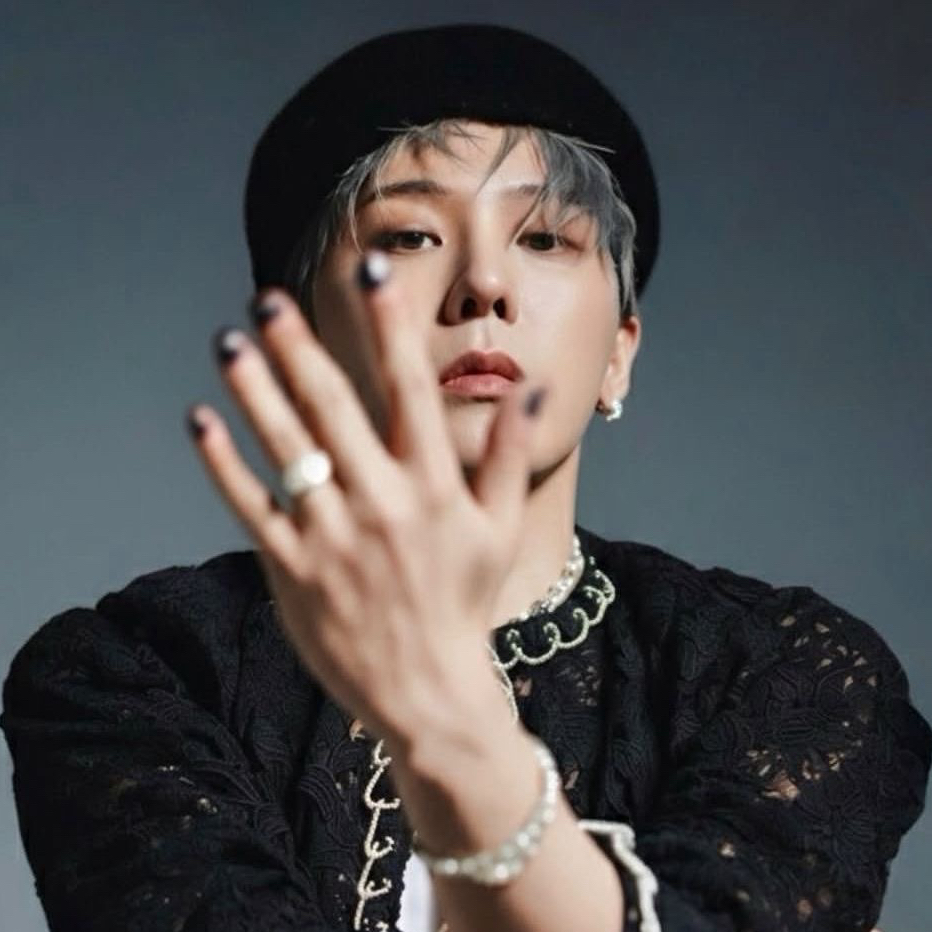Behind-the-scenes cut of G-DRAGON (BIGBANG)