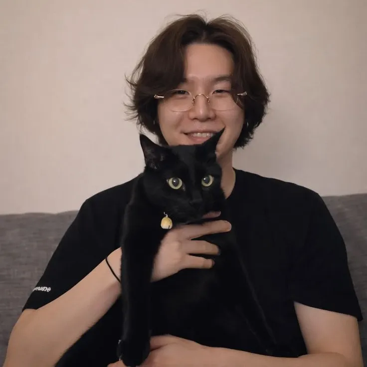 Potret di balik layar SUGA (BTS)