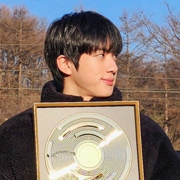 Potret di balik layar Jin (BTS)