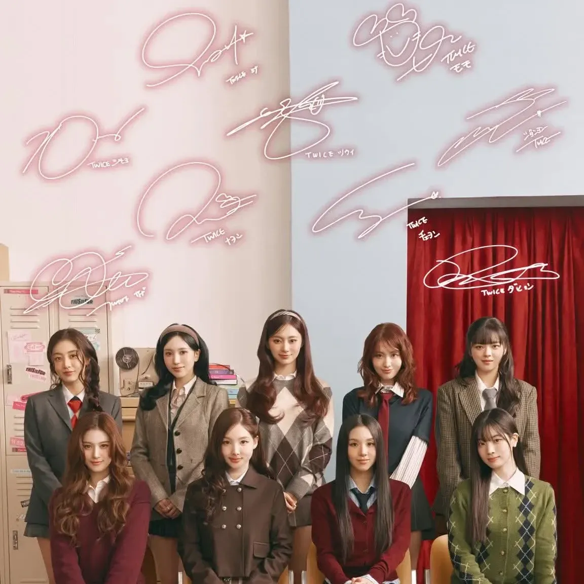 Foto aktivitas terbaru TWICE
