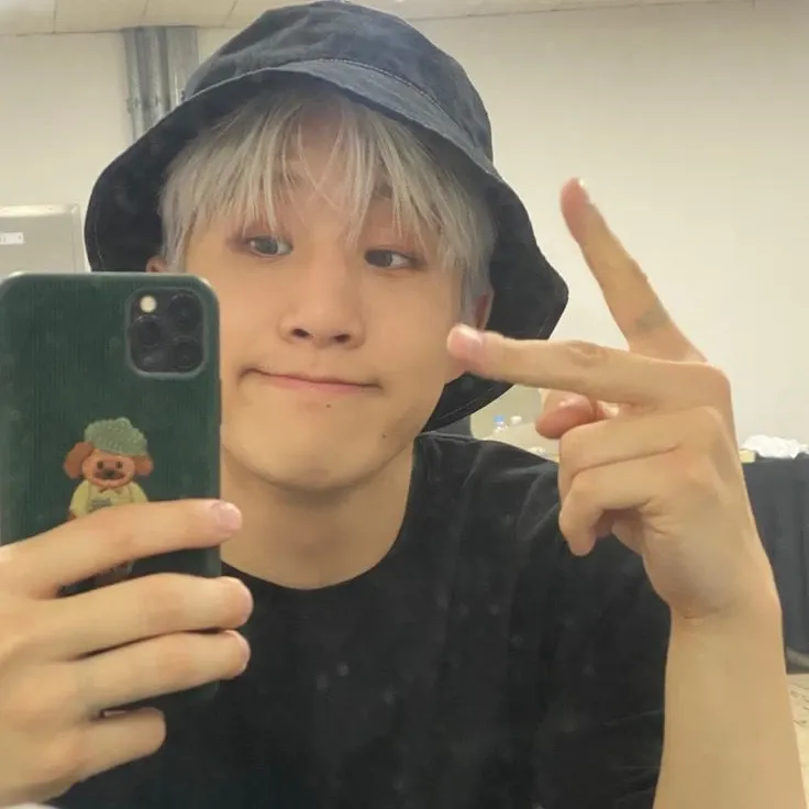 Behind-the-scenes cut of Jinjin (ASTRO)