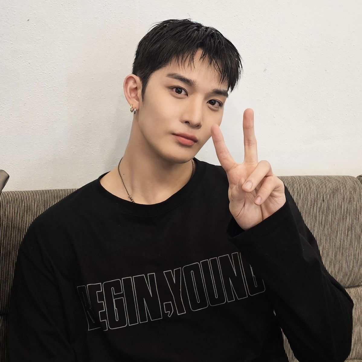 Recent activity shot of Bae Jinyoung