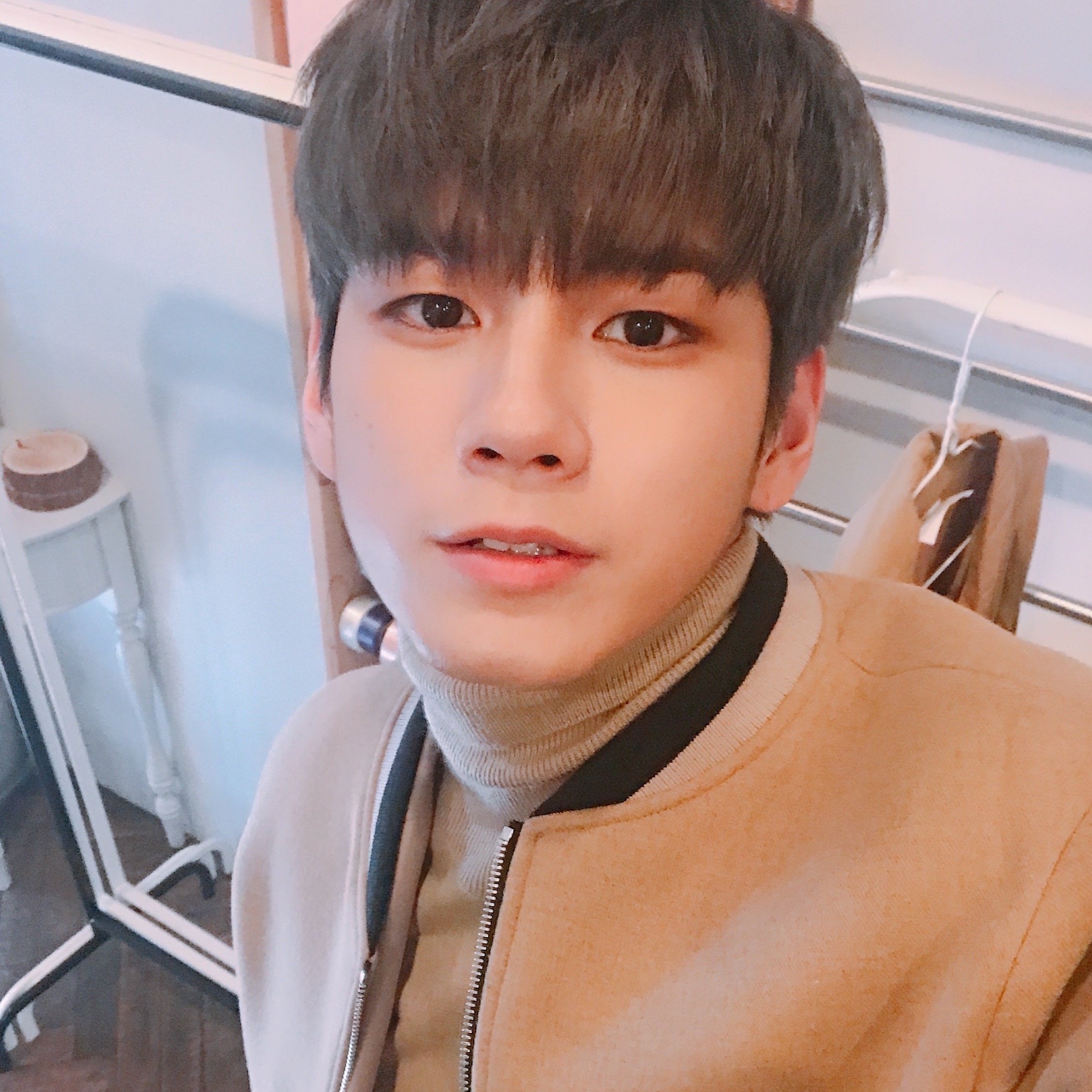 옹성우 최근 활동샷